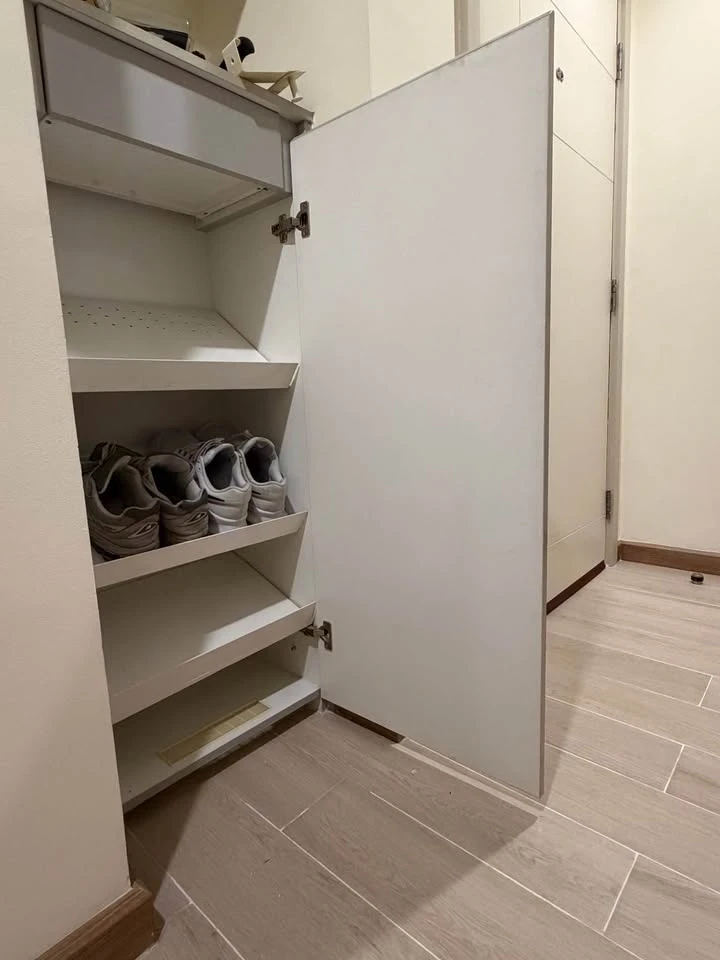Condo for rent at Ceil By Sansiri (Ekamai). Corner unit for privacy. Fully furnished. Book now!