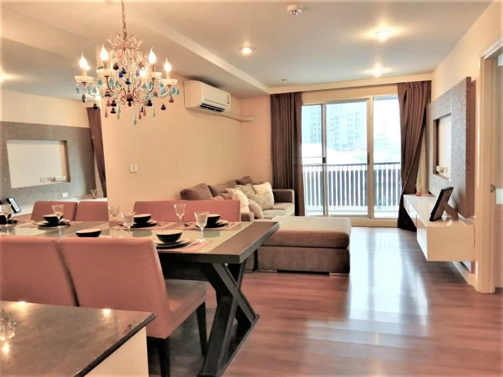 Condo for rent at Centric Scene Aree 2. Spacious and comfortable rooms with ample living space. Fully furnished with appliances. Book now!