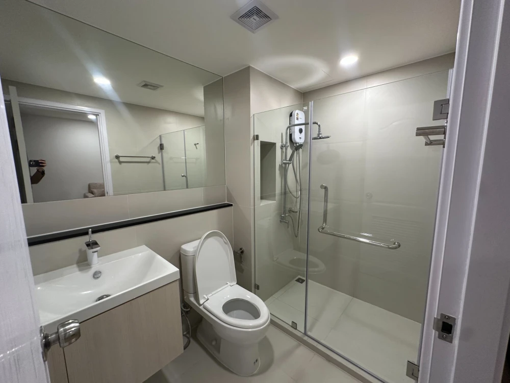 Condo for rent at Cerocco Bangna 36. Ready to move in, fully furnished. Book now before you miss this opportunity!