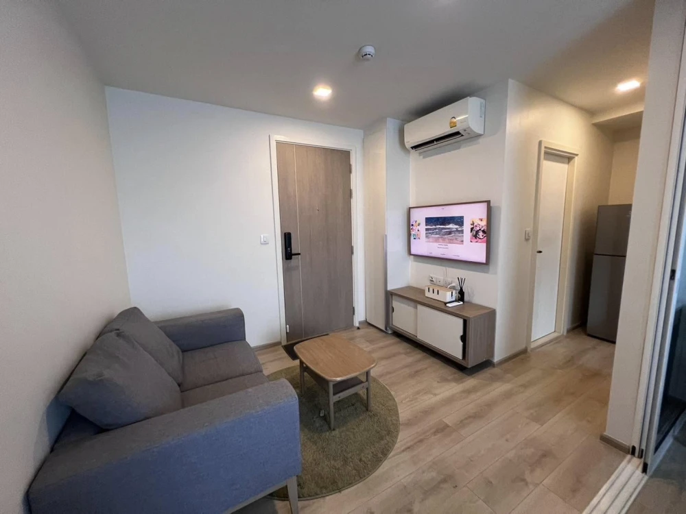 Condo for rent Chambers Onnut Station, a nice room, complete with furniture and electrical appliances. Hurry and reserve now, don't wait.