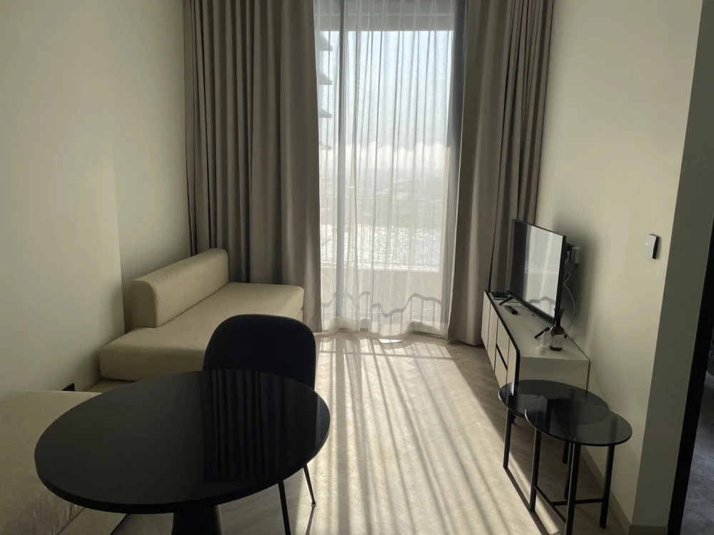 Condo for rent: Chapter Charoennakhon-Riverside. Large, comfortable room. Great living space. Great price. Come reserve now!