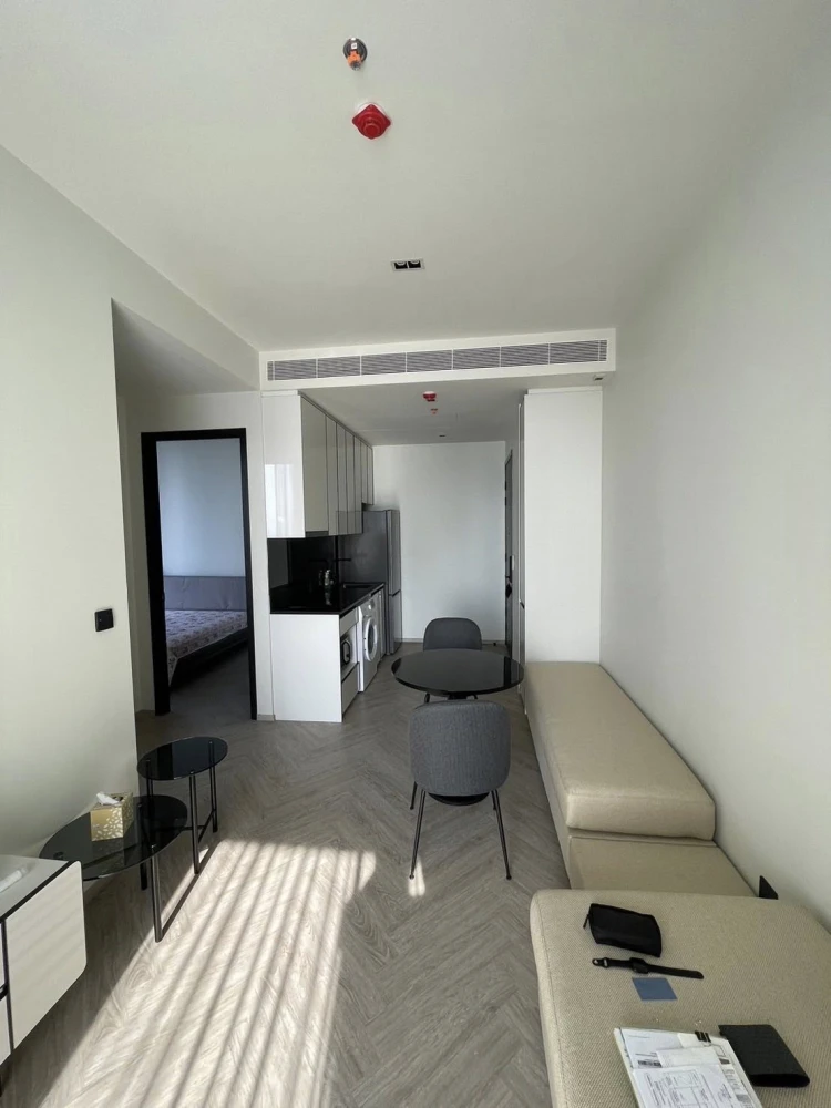 Condo for rent: Chapter Charoennakhon-Riverside. Large, comfortable room. Great living space. Great price. Come reserve now!