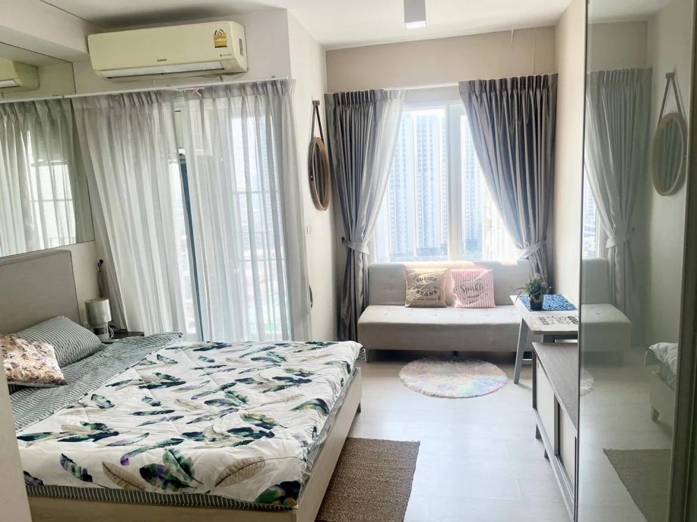 Condo for rent at Chapter One Eco Huai Khwang. Ready to move in, fully furnished, great price. Book now!