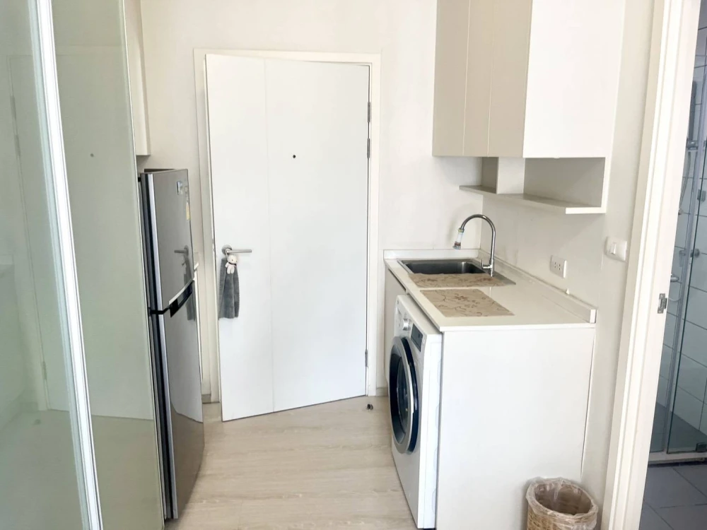 Condo for rent at Chapter One Eco Huai Khwang. Ready to move in, fully furnished, great price. Book now!