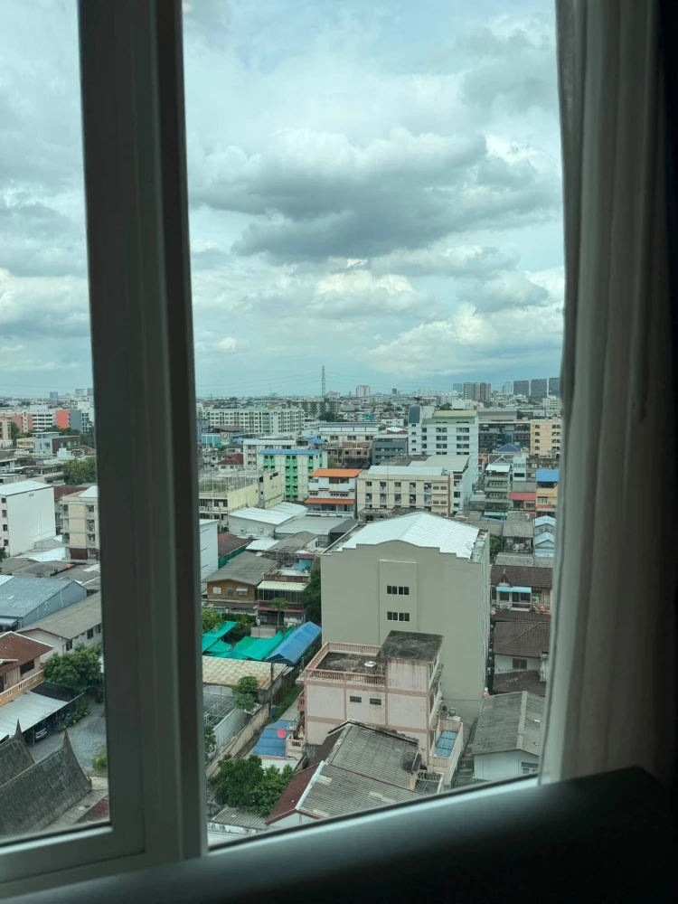 Condo for rent: Chapter One ECO Ratchada-Huai Khwang. Ready to move in, fully furnished, great price. Book now!