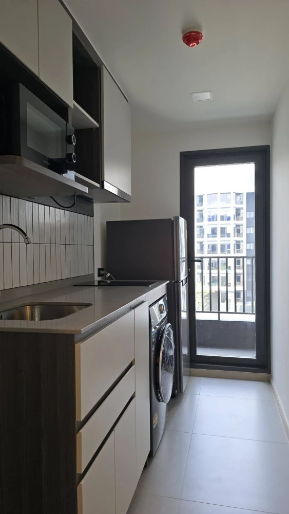 Condo for rent at Chapter One More Kaset. Ready to move in, fully furnished. Book now, don't miss out!