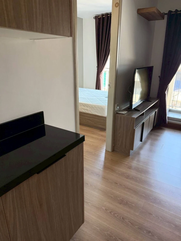 Condo for rent: Chapter One The Campus Kaset. Spacious room, lots of usable space, best price. Hurry and reserve before you miss your chance.