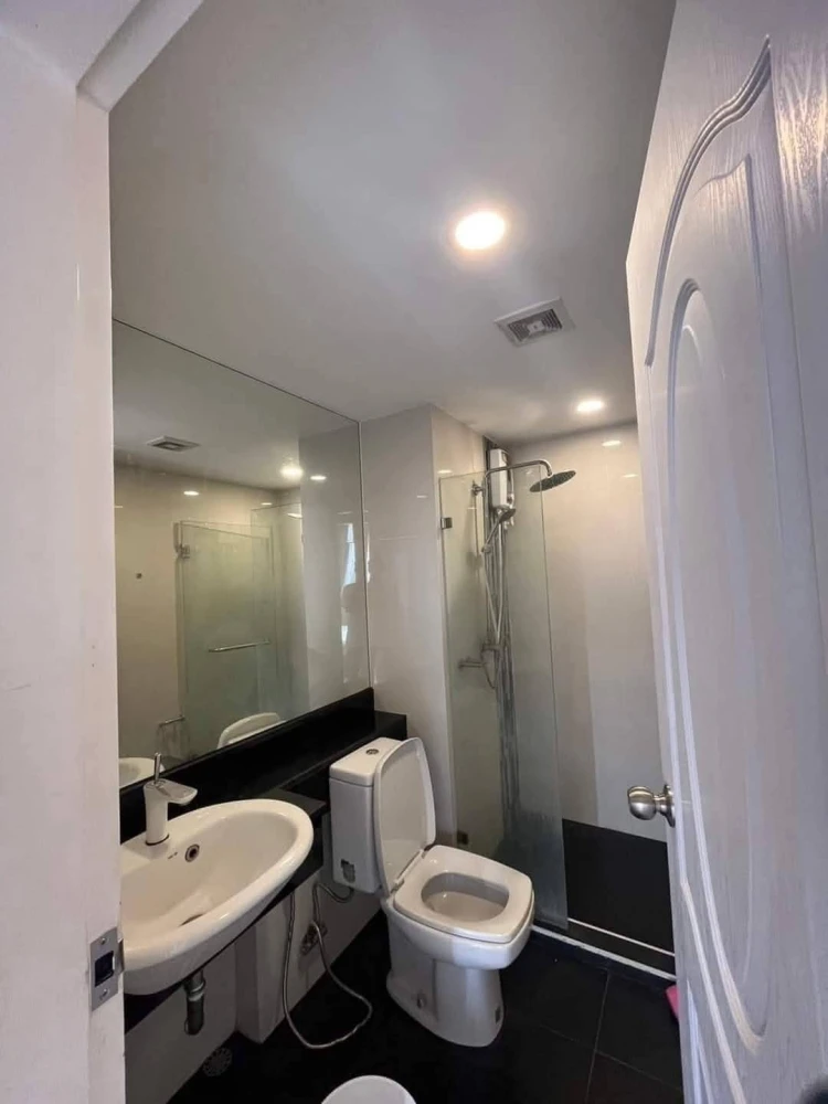 Condo for rent: Chateau in Town Charansanitwong 96/2, ready to move in, fully equipped with amenities. Hurry and reserve now, don't miss out!
