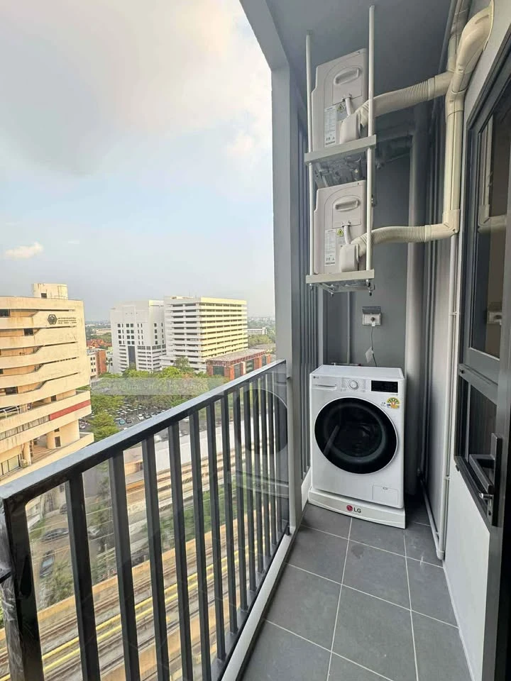 Condo for rent at COBE Kaset-Sripatum. Fully furnished and equipped with appliances. Just bring your personal belongings and move in! Don't miss out!
