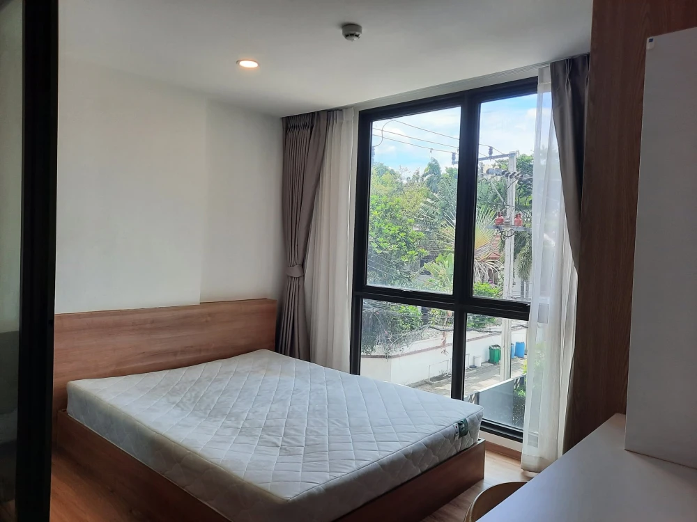 Condo for rent at CYBIQ Rama 9-Ramkhamhaeng 24. A lovely, pet-friendly unit—perfect for pet parents. Don't miss out! images
