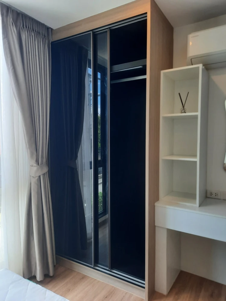 Condo for rent at CYBIQ Rama 9-Ramkhamhaeng 24. A lovely, pet-friendly unit—perfect for pet parents. Don't miss out!