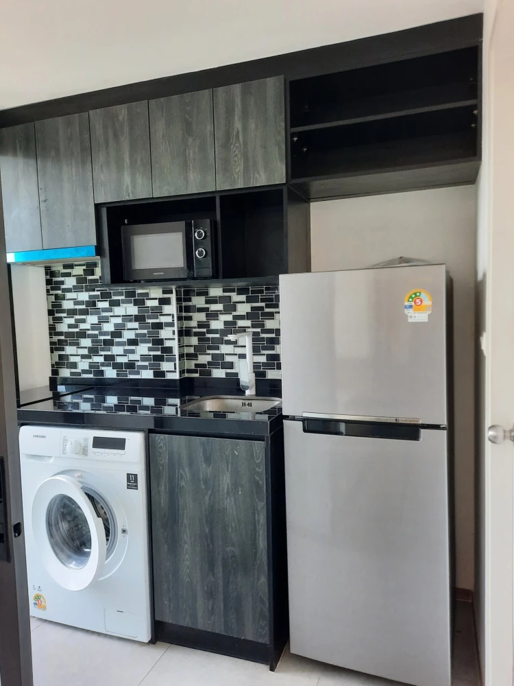 Condo for rent at CYBIQ Rama 9-Ramkhamhaeng 24. A lovely, pet-friendly unit—perfect for pet parents. Don't miss out!