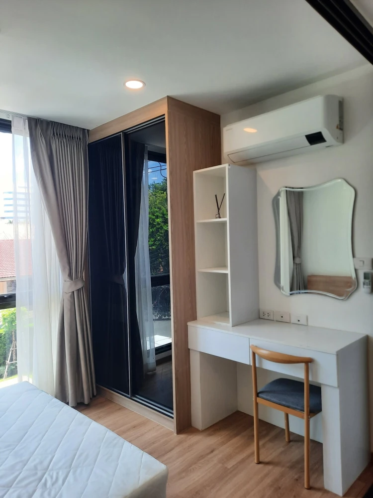 Condo for rent at CYBIQ Rama 9-Ramkhamhaeng 24. A lovely, pet-friendly unit—perfect for pet parents. Don't miss out!
