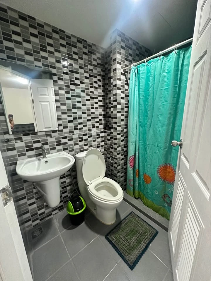 Condo for rent at Dcondo Rattanathibet. Ready to move in, fully furnished with appliances. Affordable price. Book today! Don't wait!