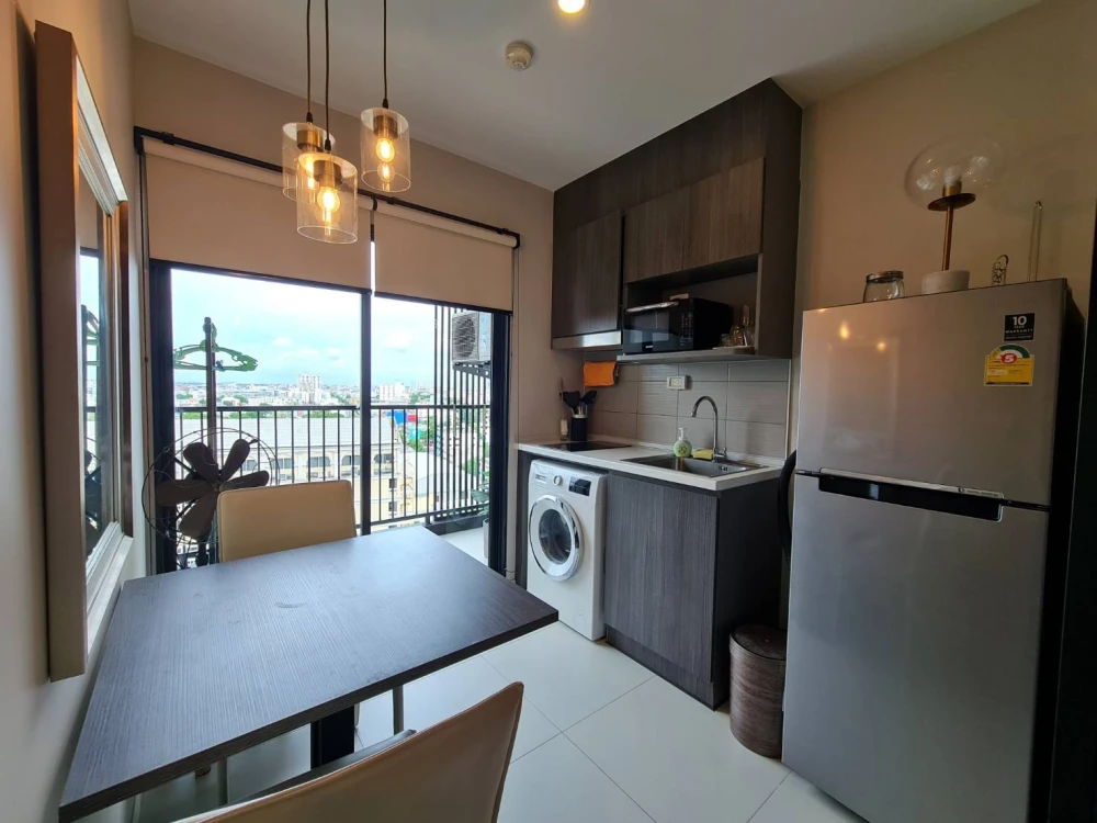 Condo for rent Elio Del Nest, Building A, 12th floor, beautiful view, no blocked view, not hot, good wind, good price, come and reserve today.