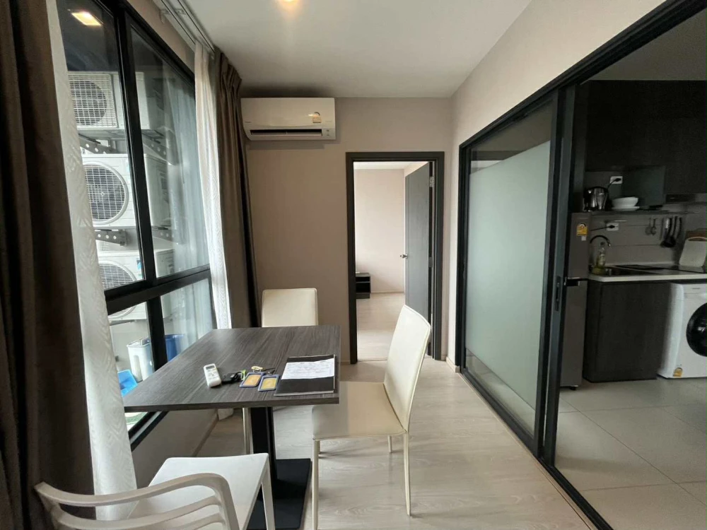 Condo for rent at Elio del Nest. Spacious room with efficient use of space. Convenient and fully equipped. Book now before you miss this opportunity.