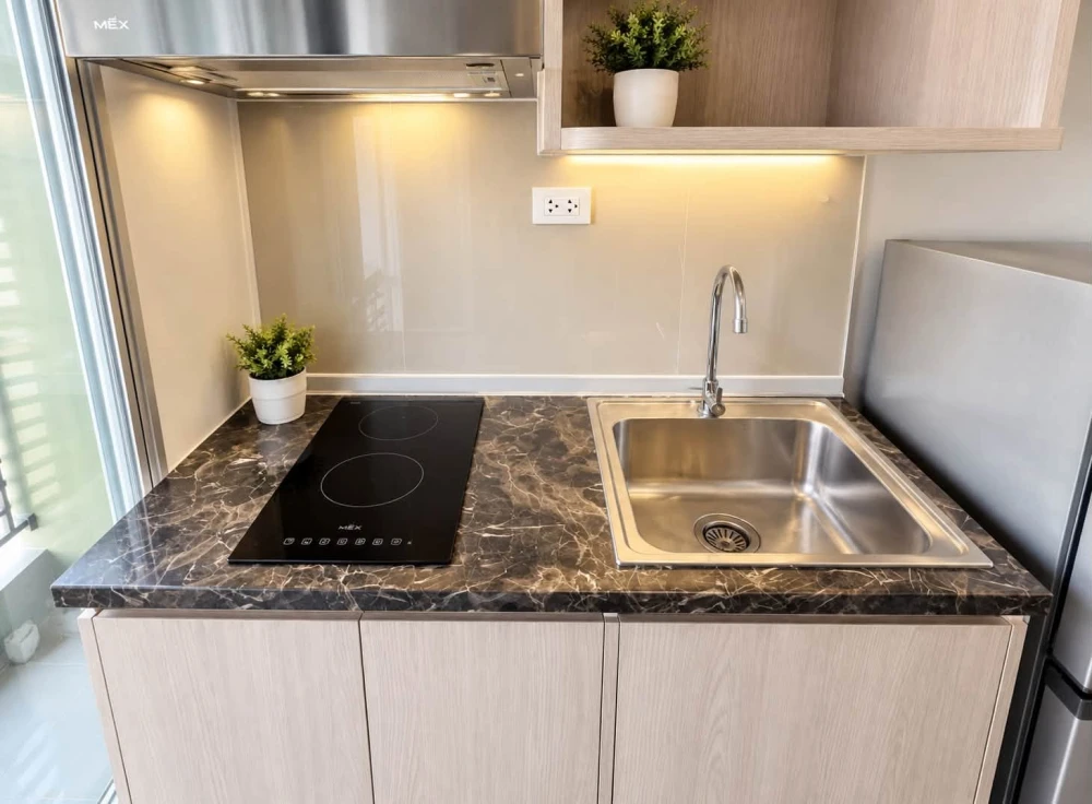 Elio Sathorn-Wutthakat condo for rent—move-in ready and fully equipped with amenities. Book yours today—don't miss out!