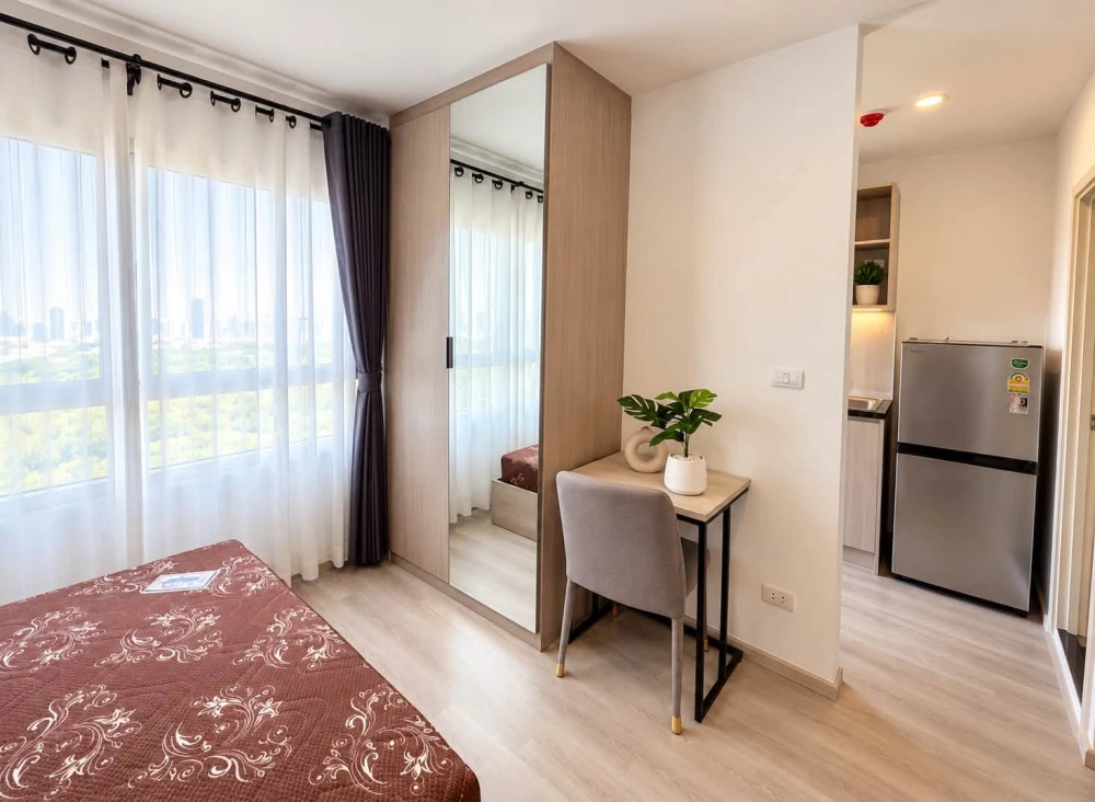 Elio Sathorn-Wutthakat condo for rent—move-in ready and fully equipped with amenities. Book yours today—don't miss out!