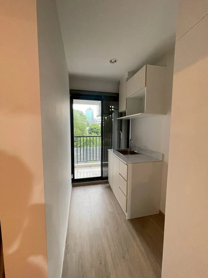 Condo for rent HI Rise Ratchayothin Station, nice room, great price, I tell you you must not miss it.