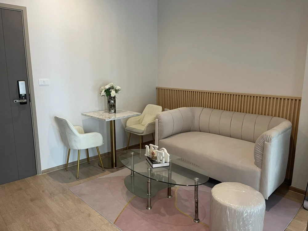 Condo for rent, ideo asoke rama9, nice room with complete facilities. You can only come in.