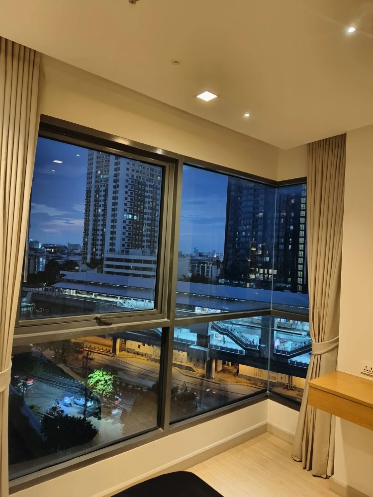 Condo for rent at Ideo Mobi Sathorn. Ready to move in, fully furnished, great price. Book now, don't miss out!