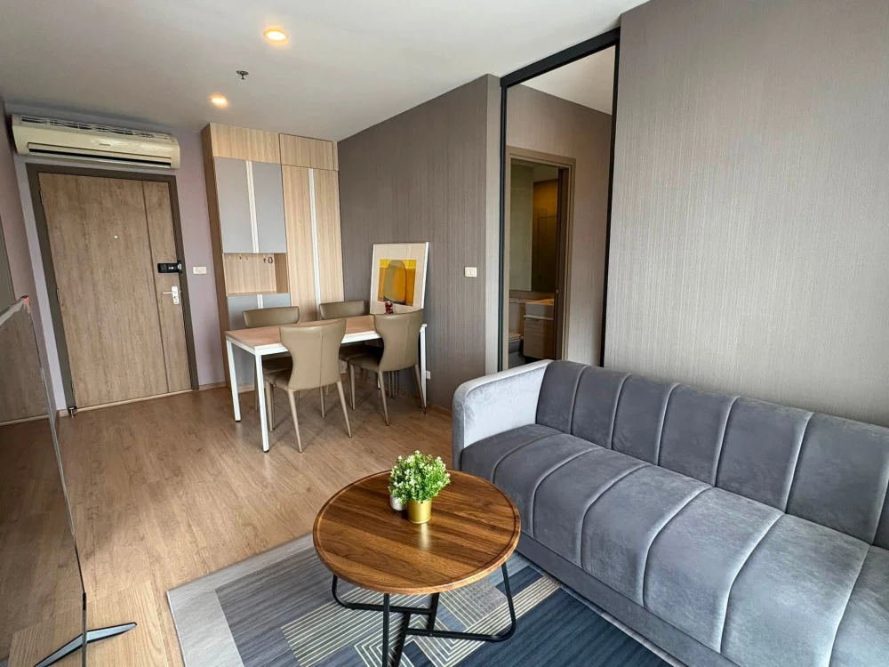 Condo for rent at IDEO O2. Spacious and comfortable unit with efficient use of space. Fully furnished with appliances. Don't miss out!