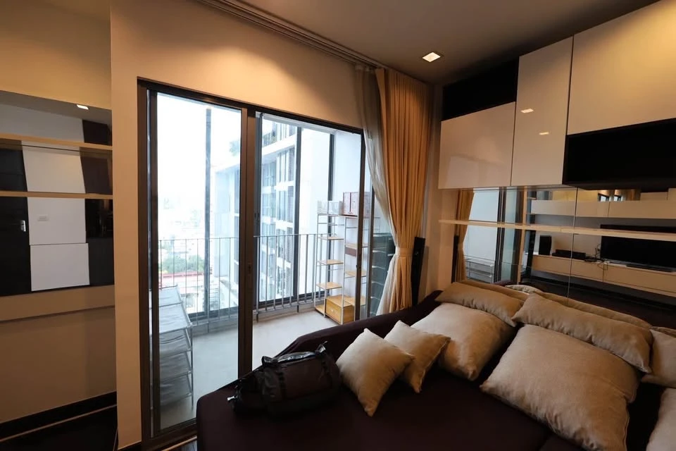Condo for rent: IDEO Q PHAYA THAI, corner room with privacy, 27th floor, high view, plenty of usable space, reserve now.