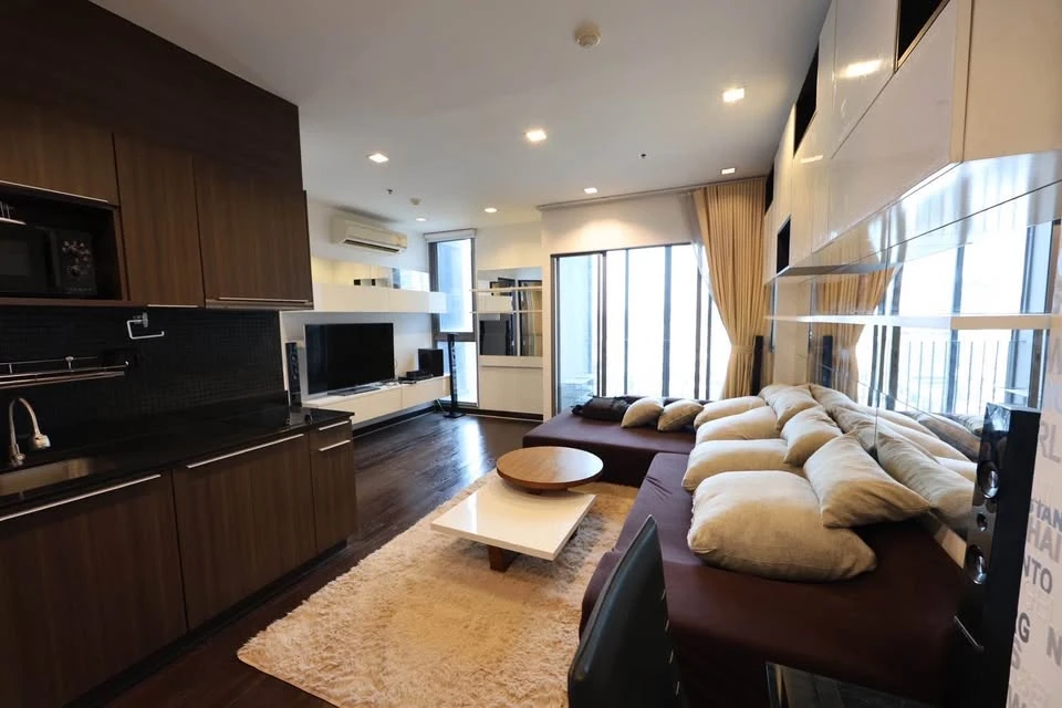 Condo for rent: IDEO Q PHAYA THAI, corner room with privacy, 27th floor, high view, plenty of usable space, reserve now.
