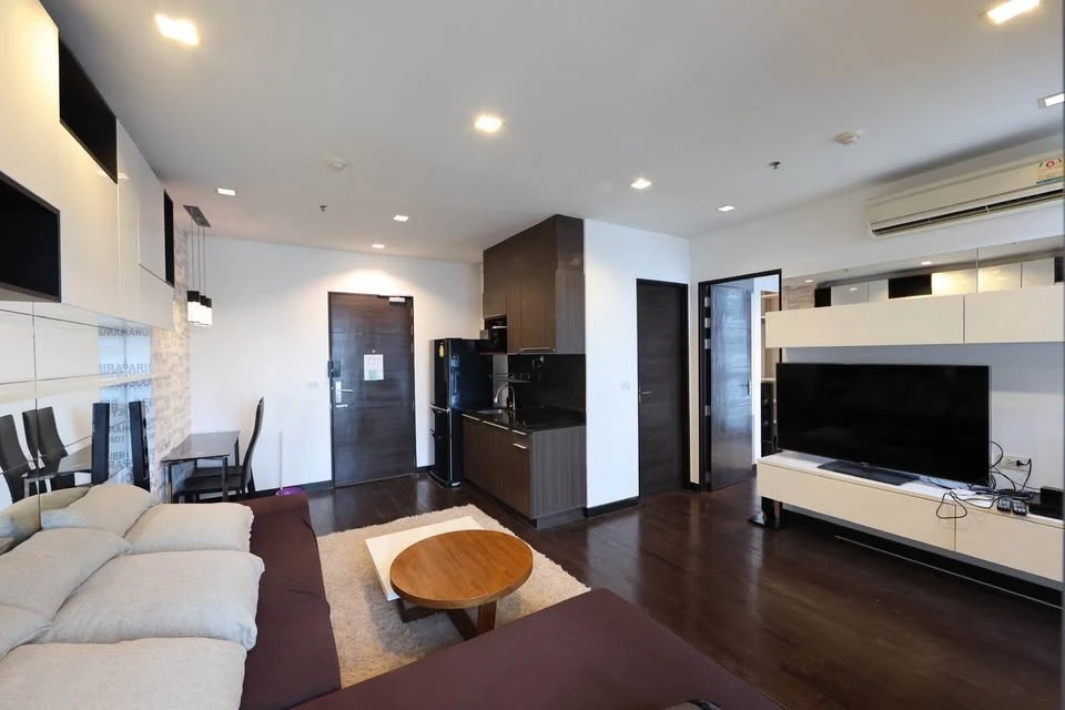 Condo for rent: IDEO Q PHAYA THAI, corner room with privacy, 27th floor, high view, plenty of usable space, reserve now.