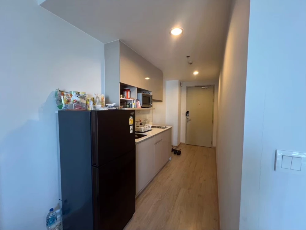 Spacious condo for rent at Ideo Q Ratchathewi. Plenty of usable space. Book your unit today! Don't miss out!