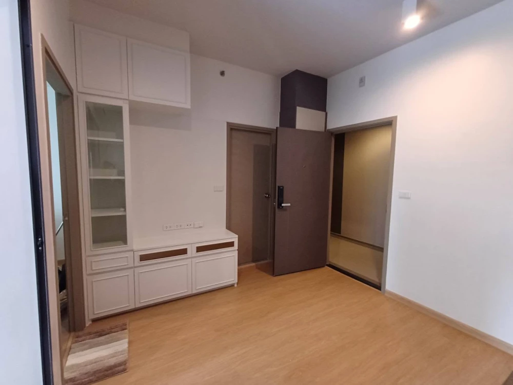 Condo for rent at IDEO Rama 9-Asoke. The unit is move-in ready and fully equipped with amenities. Don’t miss out—secure your spot now!