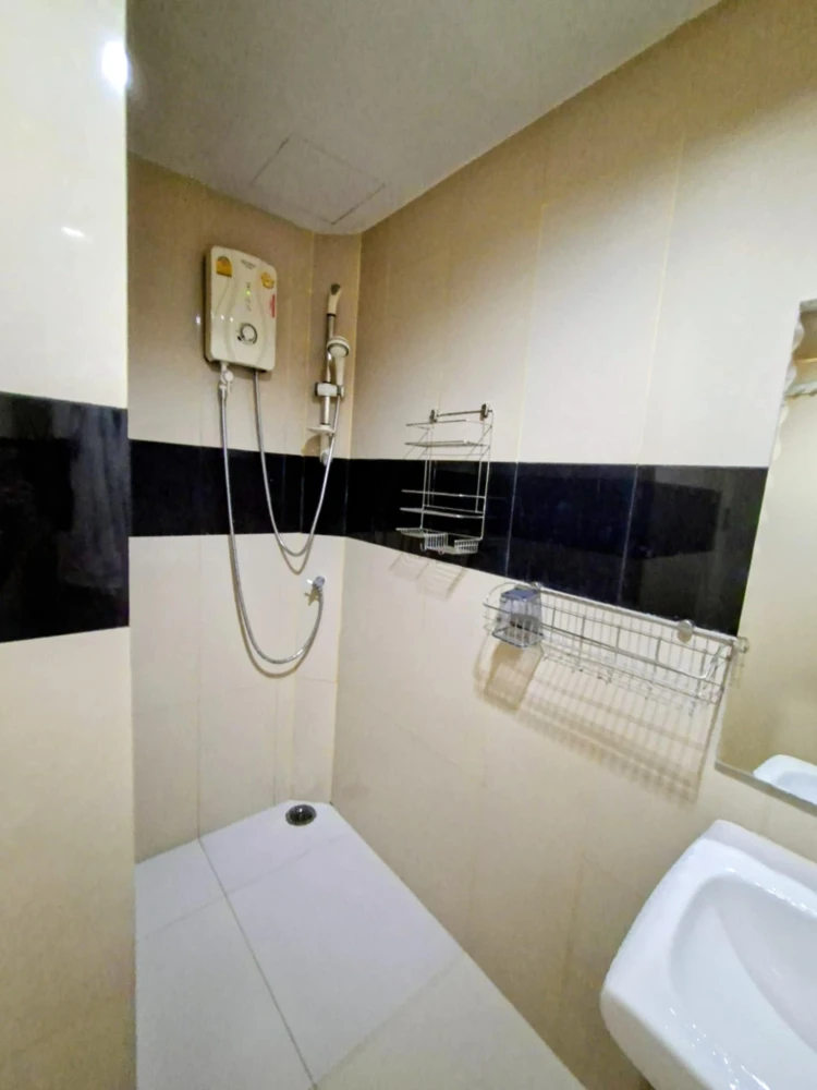 Condo for rent at Iris Avenue Onnuch – Wongwan. Nice room, fully furnished with appliances. Book today! Don't wait!