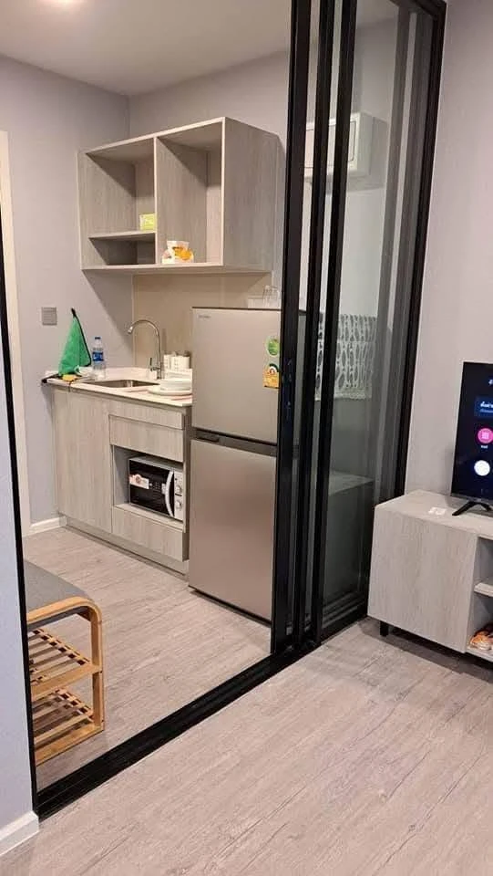 Condo for rent at Kave Ava. The unit is partitioned into separate, well-defined zones. The price is amazing! Book now before it's too late! Don't miss