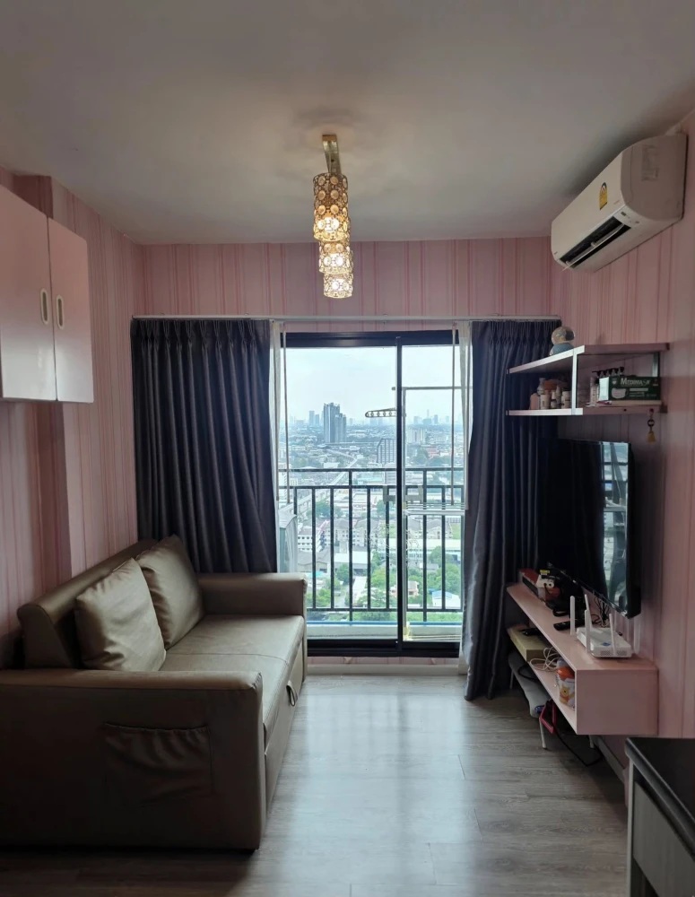 Condo for rent: Kensington Sukhumvit-Theparak. Room with quality wallpaper. Great value. Convenient and complete here. Reserve now!
