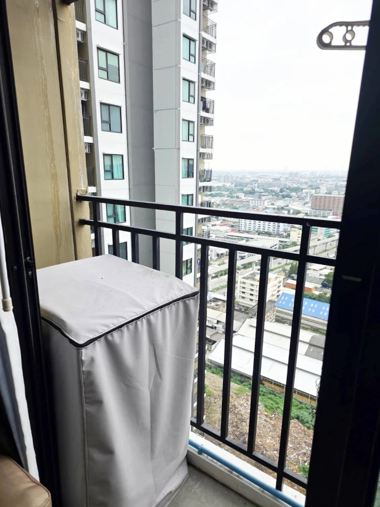 Condo for rent: Kensington Sukhumvit-Theparak. Room with quality wallpaper. Great value. Convenient and complete here. Reserve now!