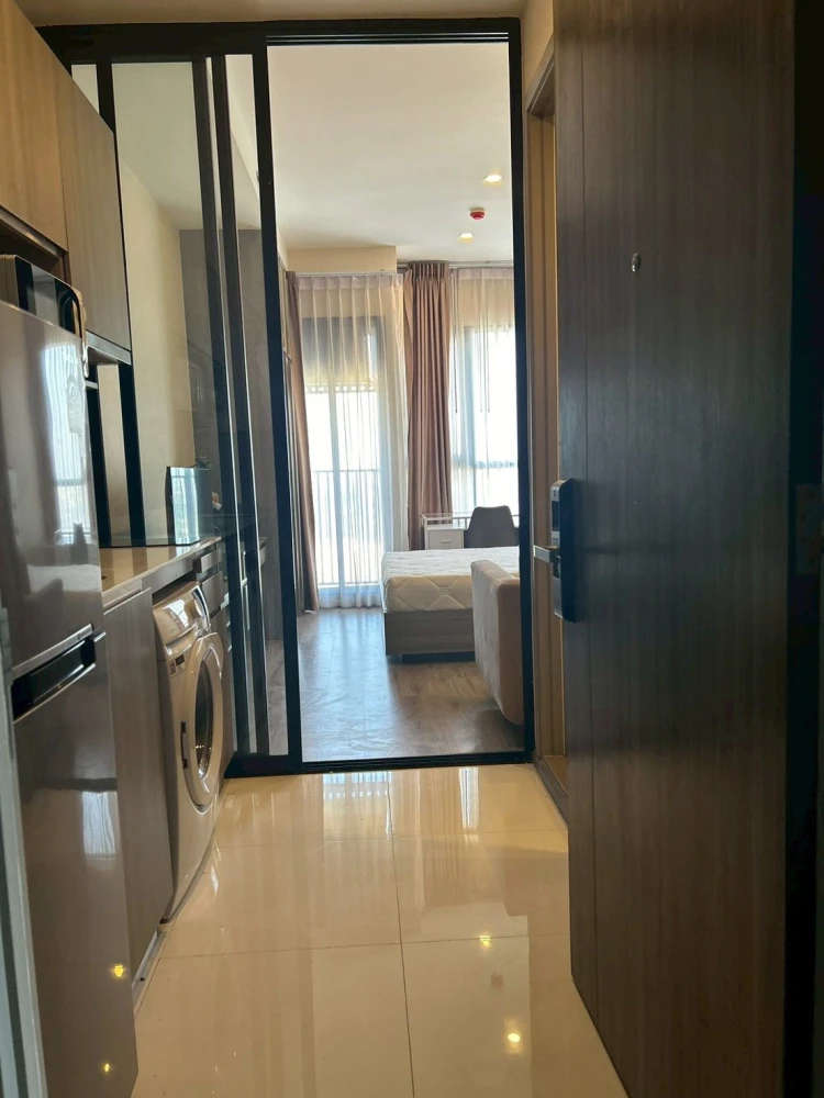 Condo for rent, Knightsbridge Prime Onnut, studio unit, 31st floor, high floor with great view, excellent price. Book now, don't wait!