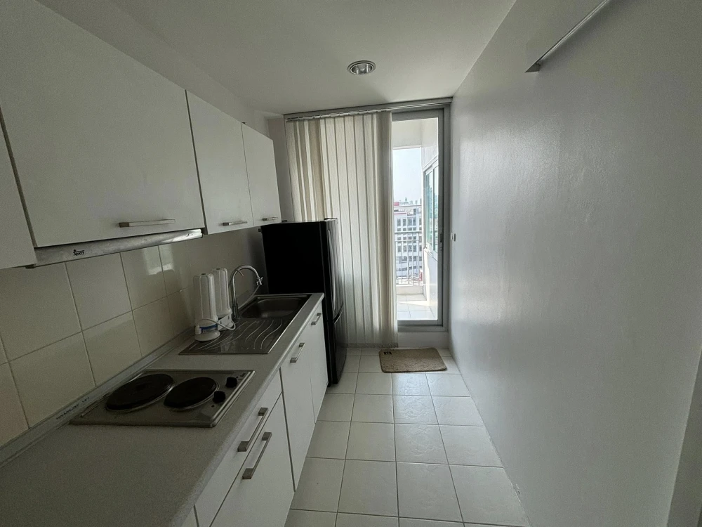 Condo for rent Life @ Ratchada - Suthisan, ready to move in, 12th floor, beautiful view, complete in one place, you must hurry to reserve.