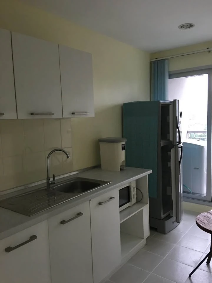 Condo for rent: Life @ Sathorn, 10 units available, ready to move in. Fully furnished, great value. Book now, don't miss this opportunity!