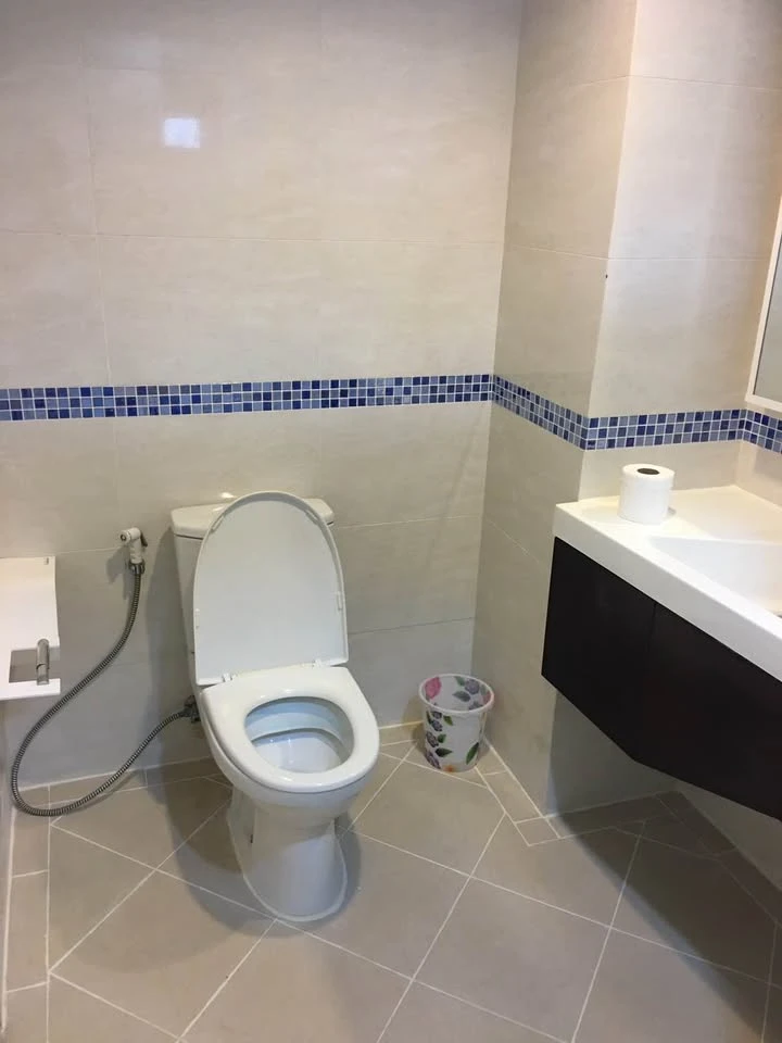 Condo for rent: Life @ Sathorn, 10 units available, ready to move in. Fully furnished, great value. Book now, don't miss this opportunity!