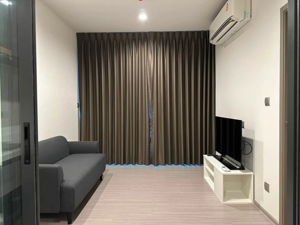Condo for rent at Life Asoke Hype. Nice room, complete amenities, amazing price. Book today! Don't miss out!