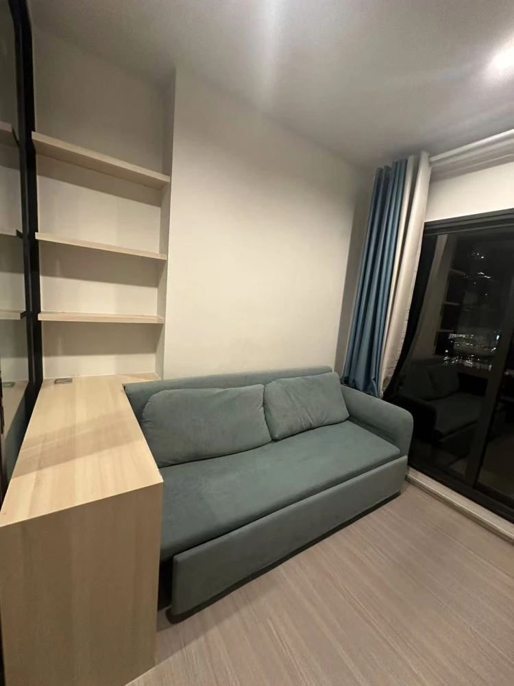 Condo for rent at Life Asoke Rama 9. Ready to move in, fully furnished. Book now! Don't miss out!