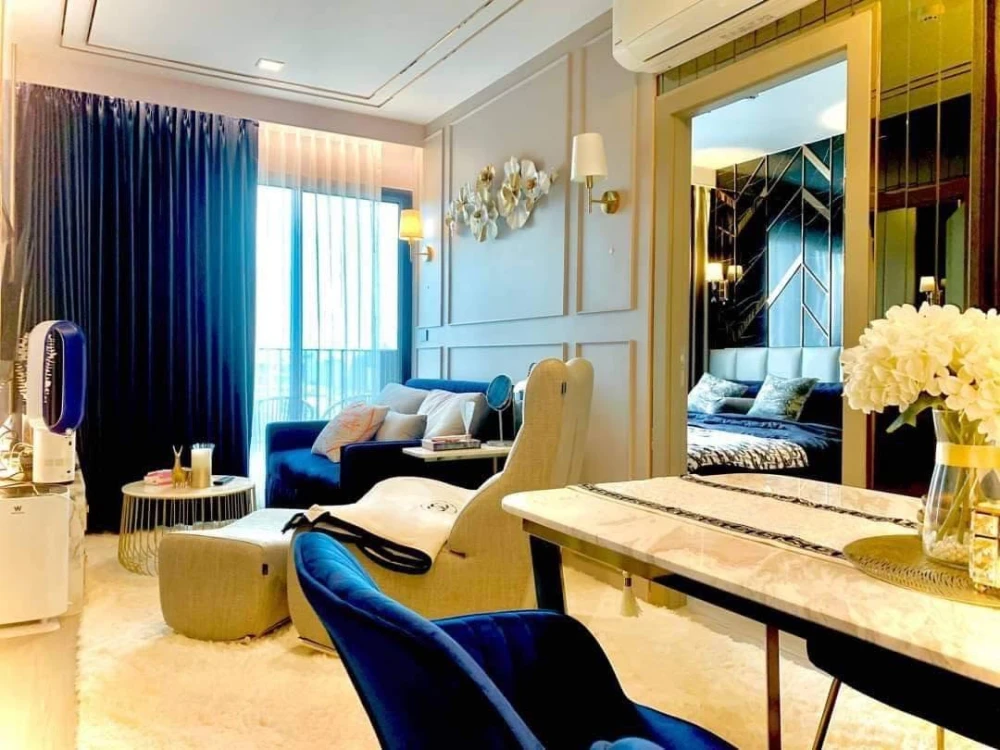 Condo for rent at Life Asoke Rama 9. The unit is beautifully decorated and move-in ready, with full amenities. Book yours today—don’t miss out!