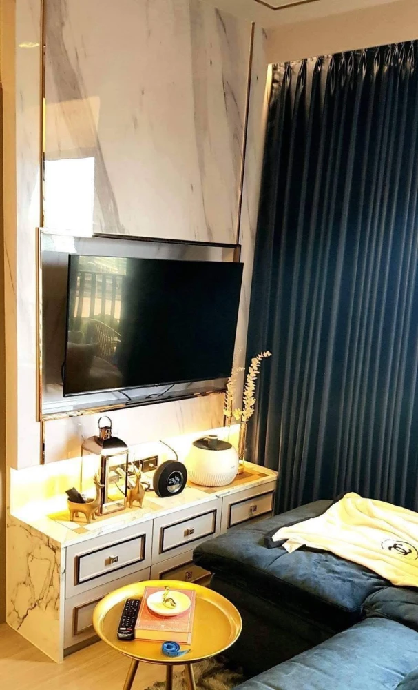 Condo for rent at Life Asoke Rama 9. The unit is beautifully decorated and move-in ready, with full amenities. Book yours today—don’t miss out!