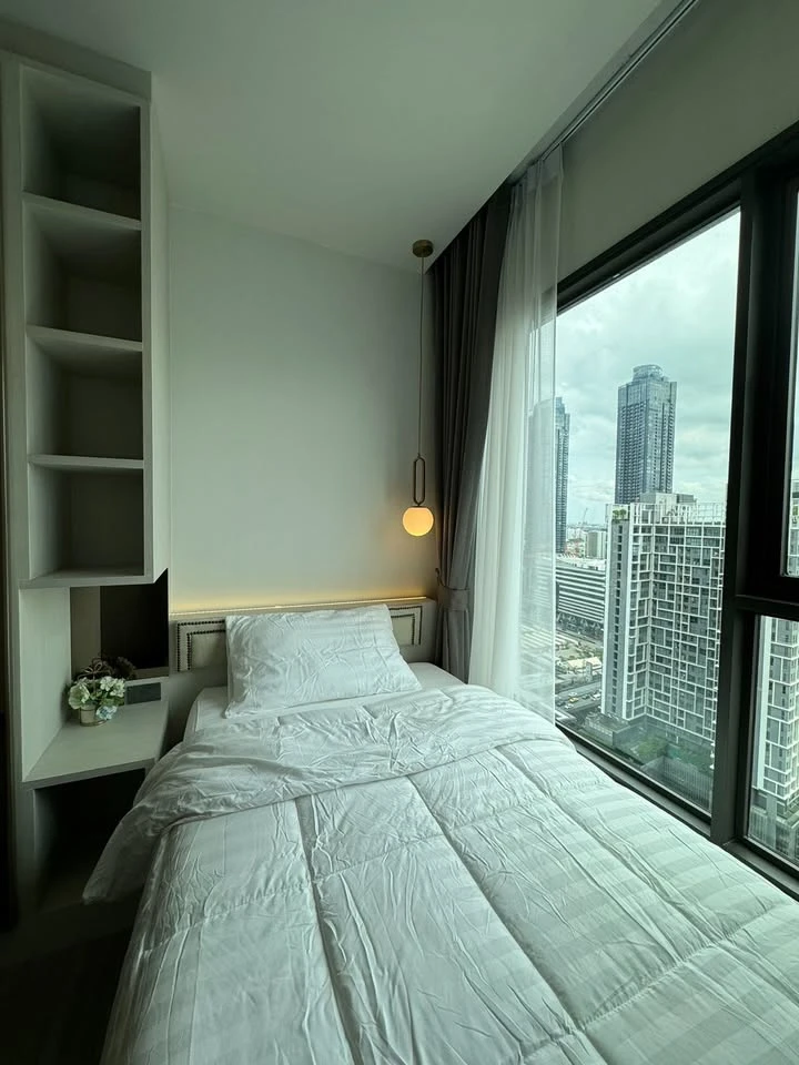 ให้เช่าคอนโด Life Asoke Rama9 ห้องแต่งเรียบหรู built in ไม้แท้ อย่างดี บอกเลยว่าคุณต้องห้ามพลาด
