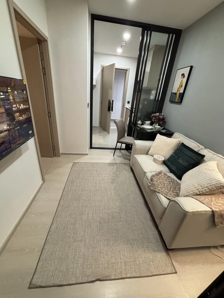 Condo for rent at Life Charoennakhon - Sathorn. Fully furnished and ready to move in, featuring complete amenities and a warm, cozy décor style. Book