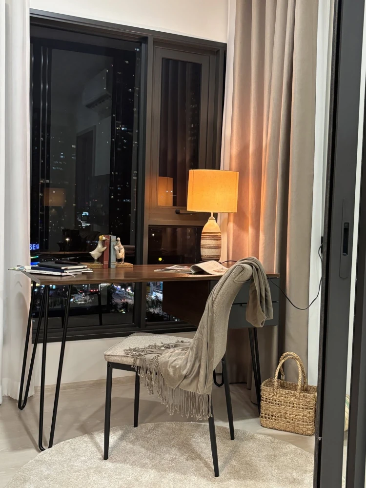 Condo for rent at Life Charoennakhon - Sathorn. Fully furnished and ready to move in, featuring complete amenities and a warm, cozy décor style. Book
