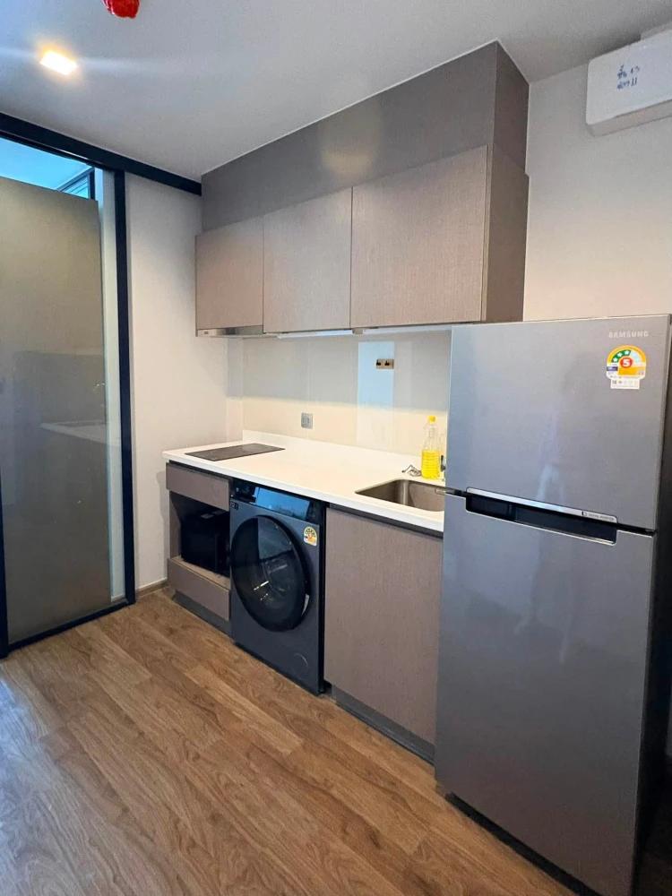 Condo for rent at Life Ladprao Valley, 43rd floor. High floor with stunning views and full amenities. You definitely don't want to miss this opportuni