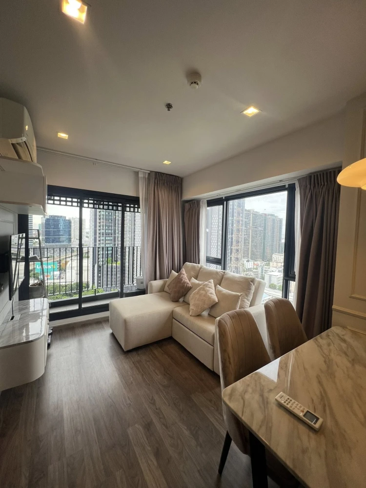 Condo for rent: Life Ladprao Valley, corner room, beautiful corner, very private, fully furnished and equipped with appliances, ready to move in.