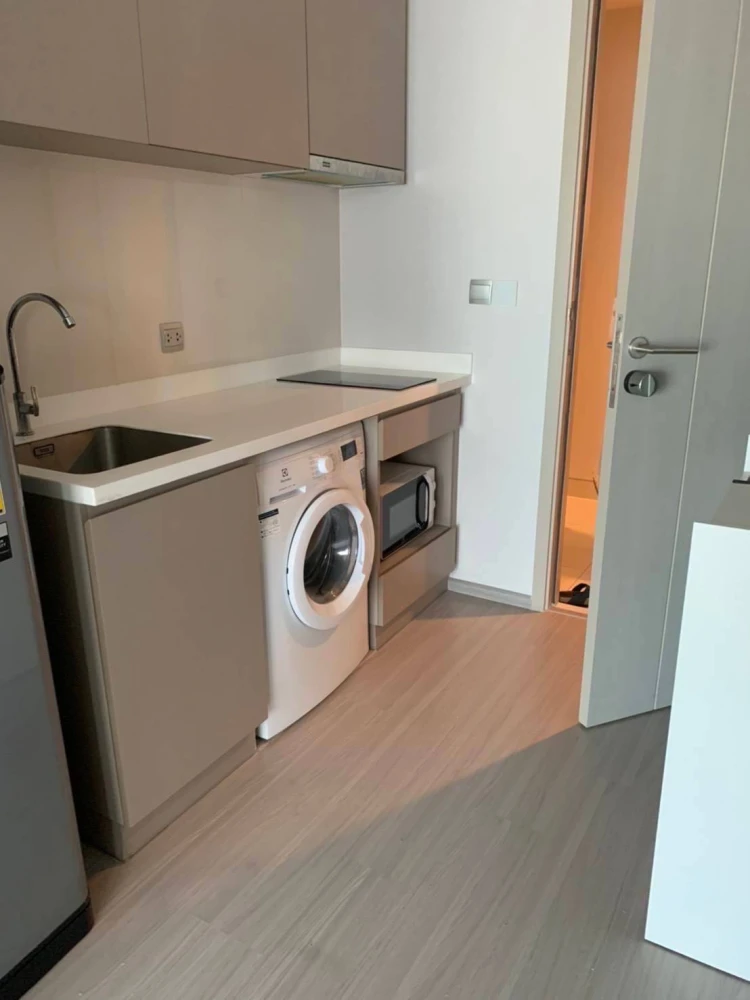 Condo for rent: Life Ladproa, nice room with full facilities Let me tell you that you should not miss this room.