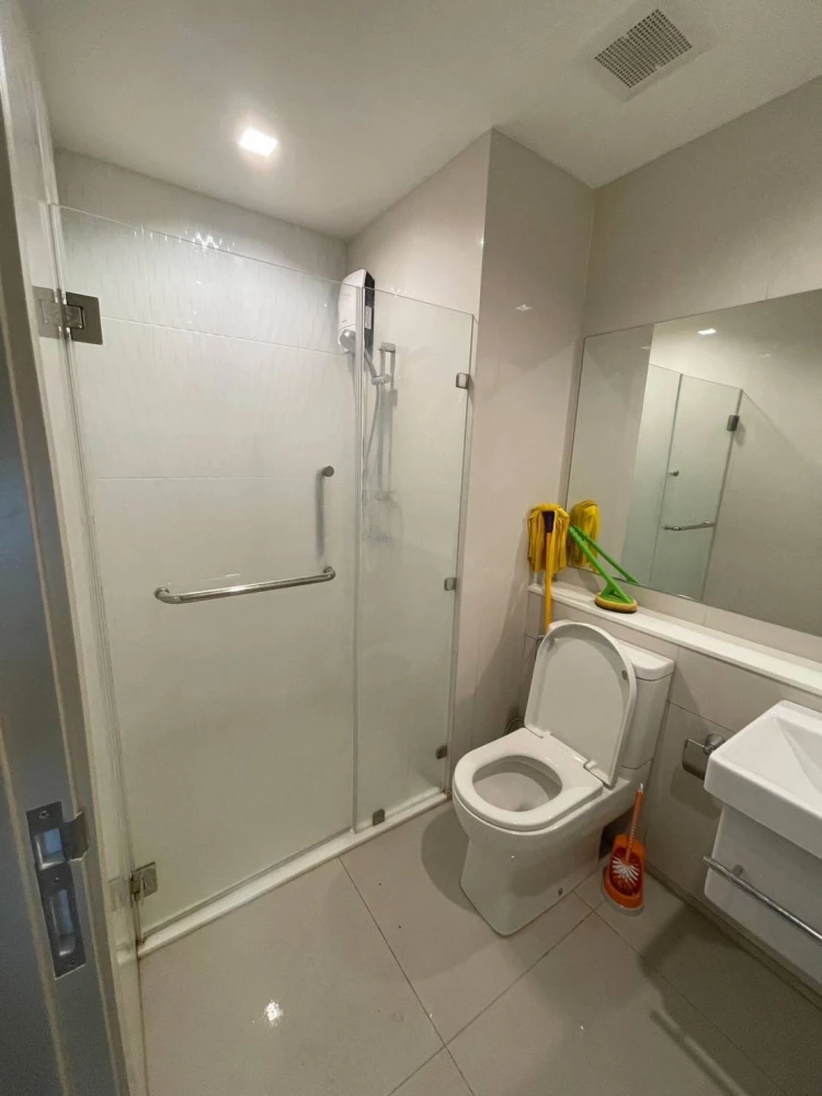 Condo for rent: Life Ladproa, nice room with full facilities Let me tell you that you should not miss this room.
